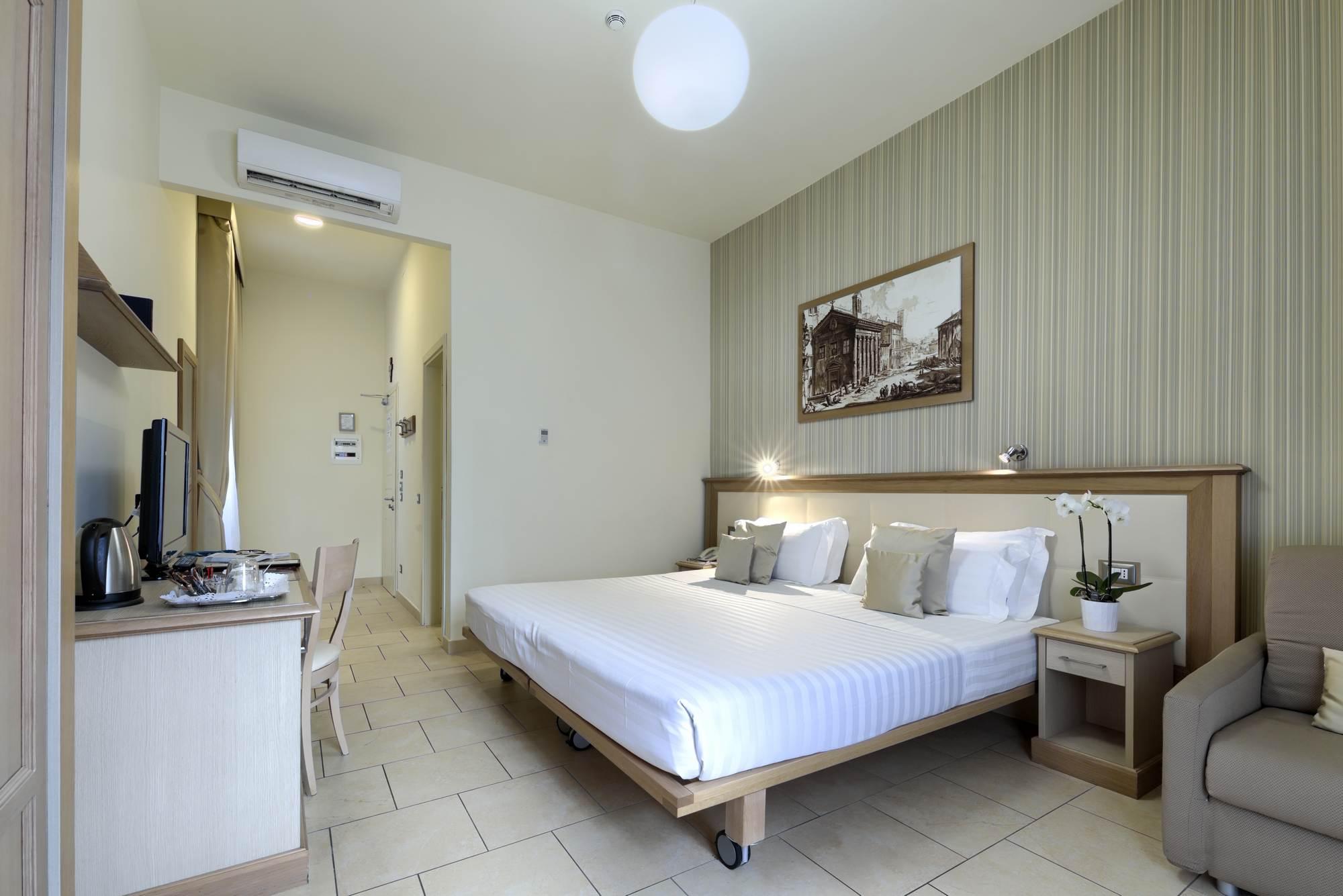 Hotel Domus Australia 4*