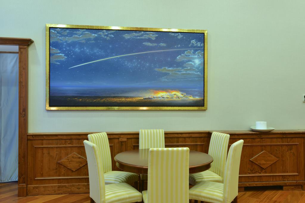Domus Australia Hotel