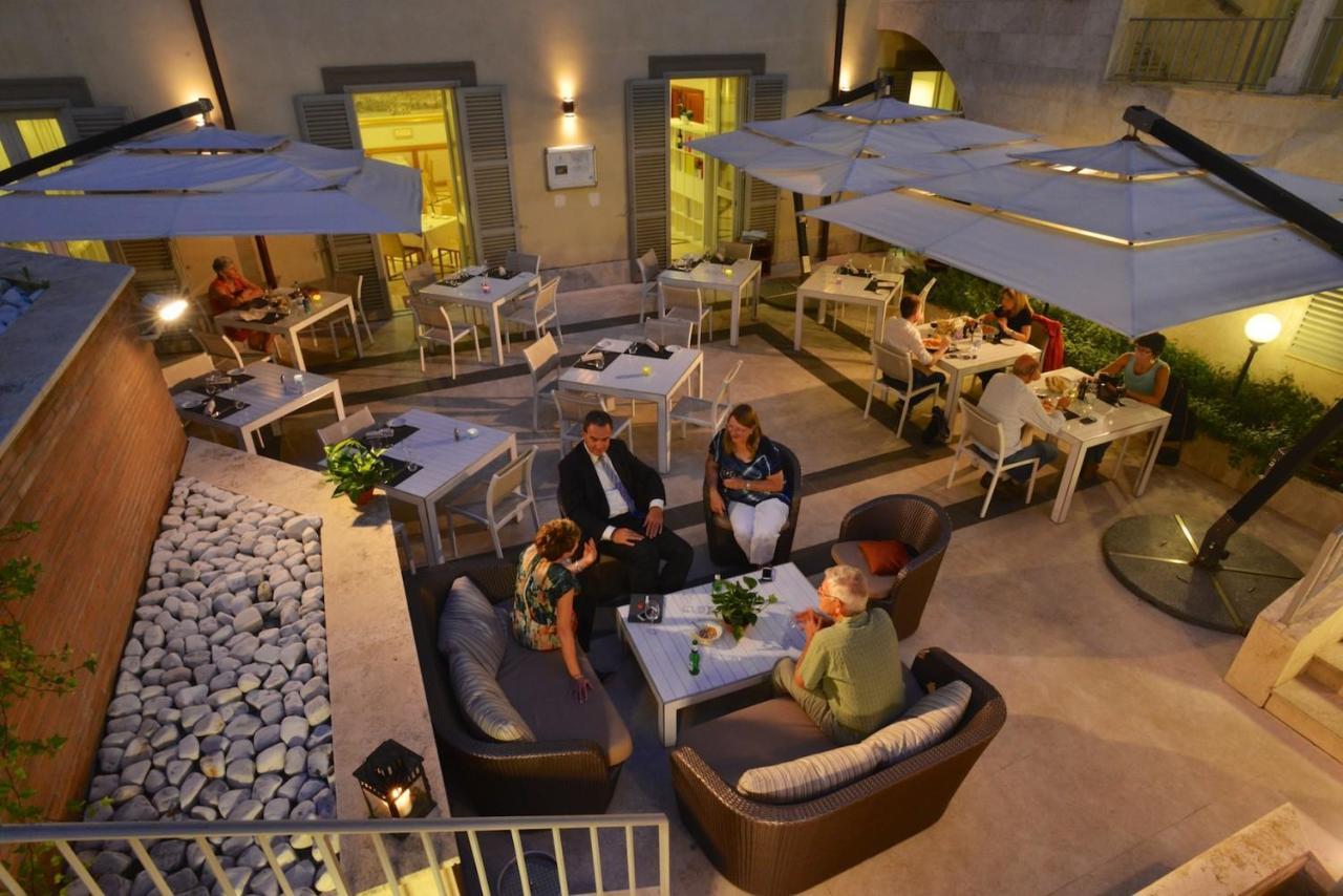Hotel Domus Australia